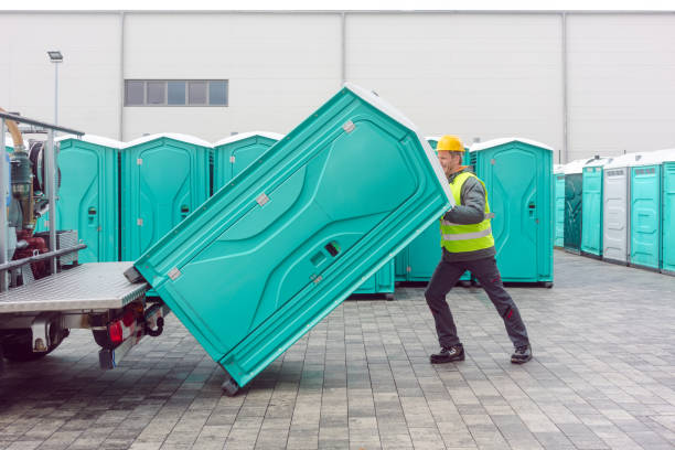 Best Porta potty delivery and setup  in Delphi, IN